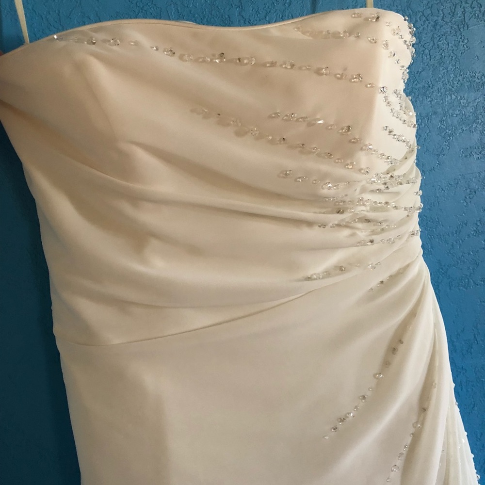 Wedding dress
